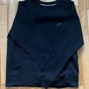 Nike Tech Crew Neck